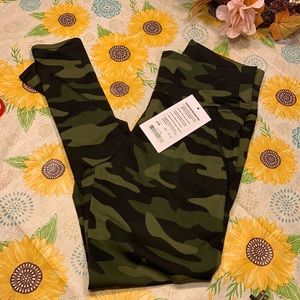 Camo spandex leggings